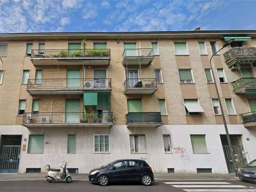 appartamento in vendita a Milano in zona Baggio