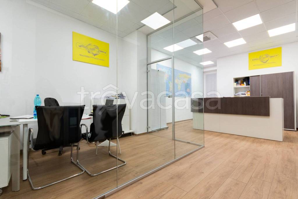 ufficio in vendita a Milano