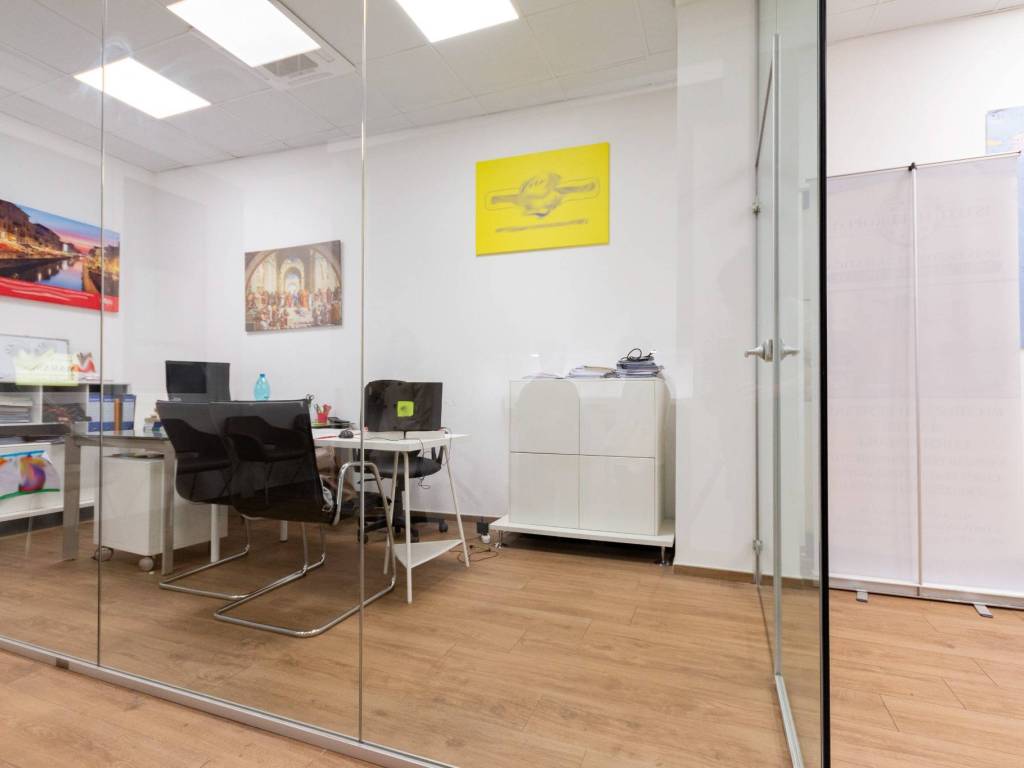 ufficio in vendita a Milano