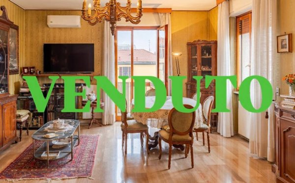 appartamento in vendita a Milano in zona Porta Genova
