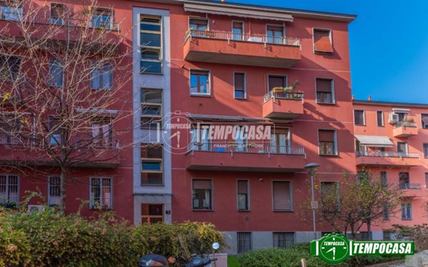 appartamento in vendita a Milano in zona Montalbino