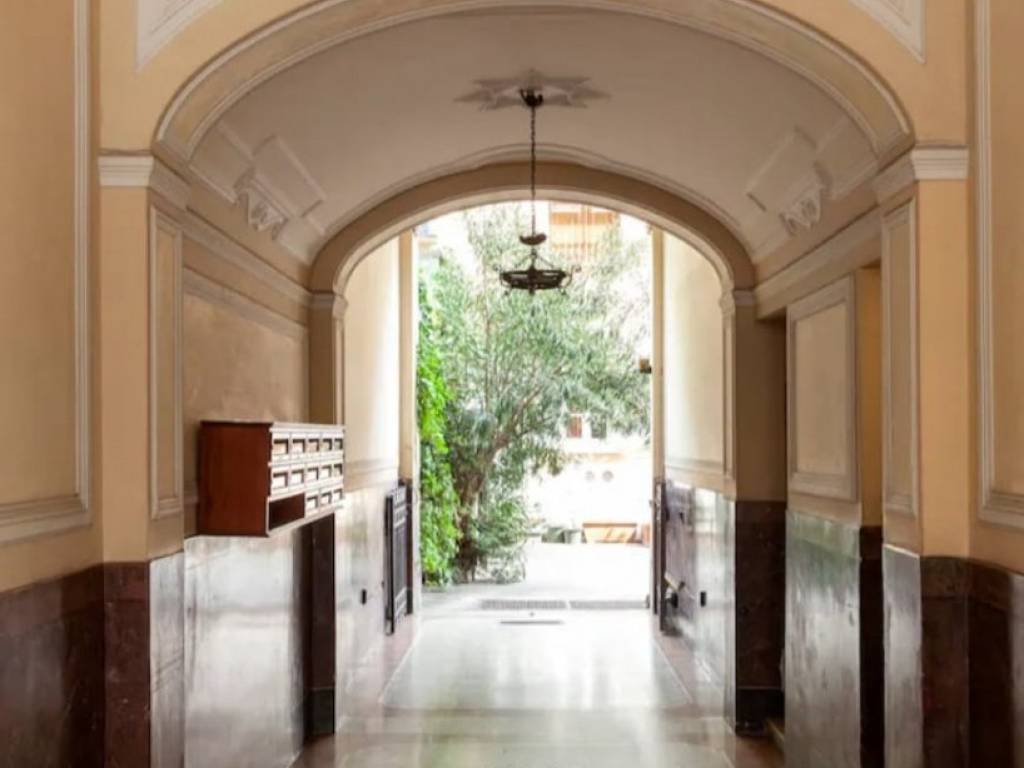 appartamento in vendita a Milano in zona Città Studi