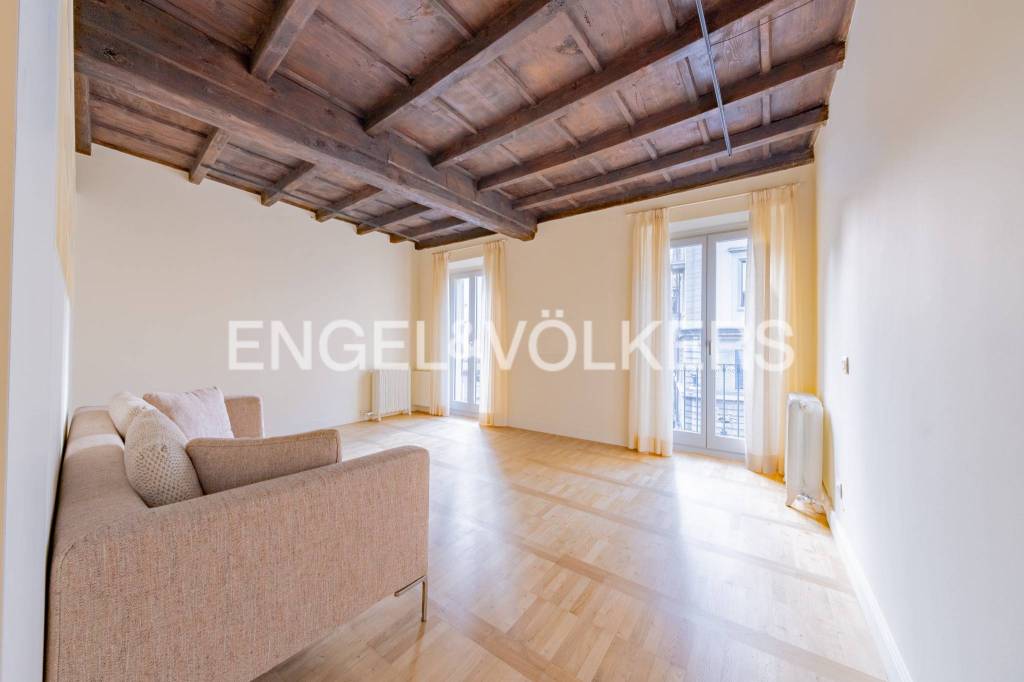 appartamento in vendita a Milano in zona Brera