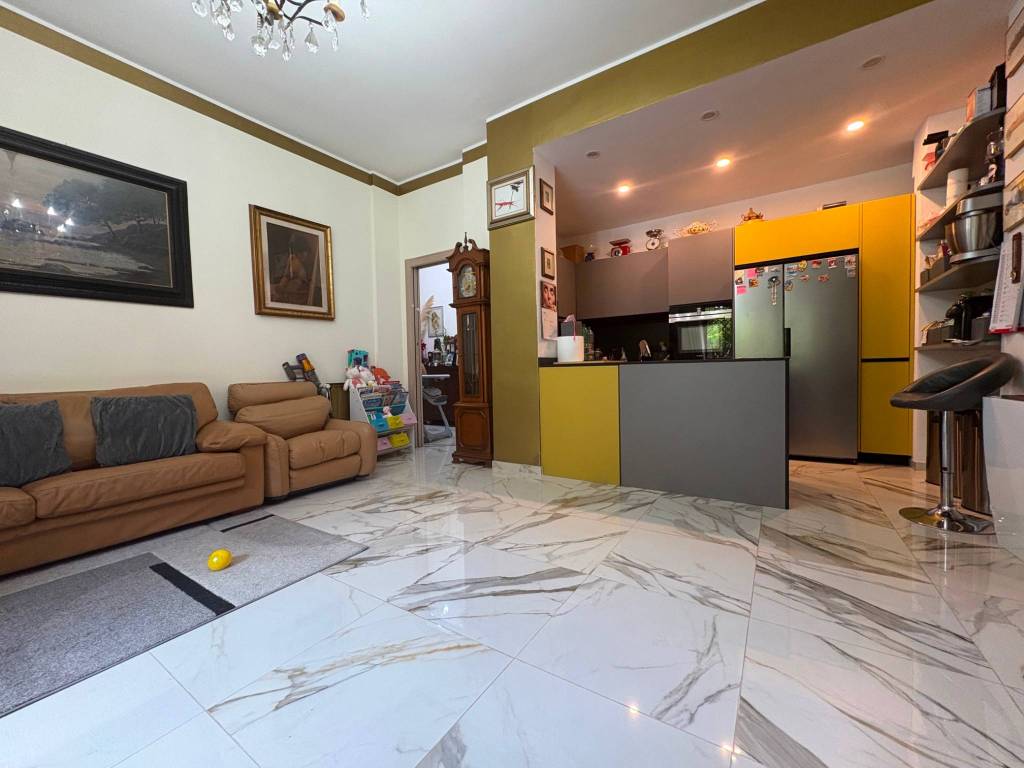 appartamento in vendita a Milano in zona Vigentino