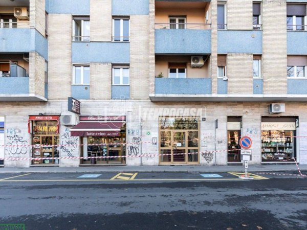 appartamento in vendita a Milano in zona Rottole