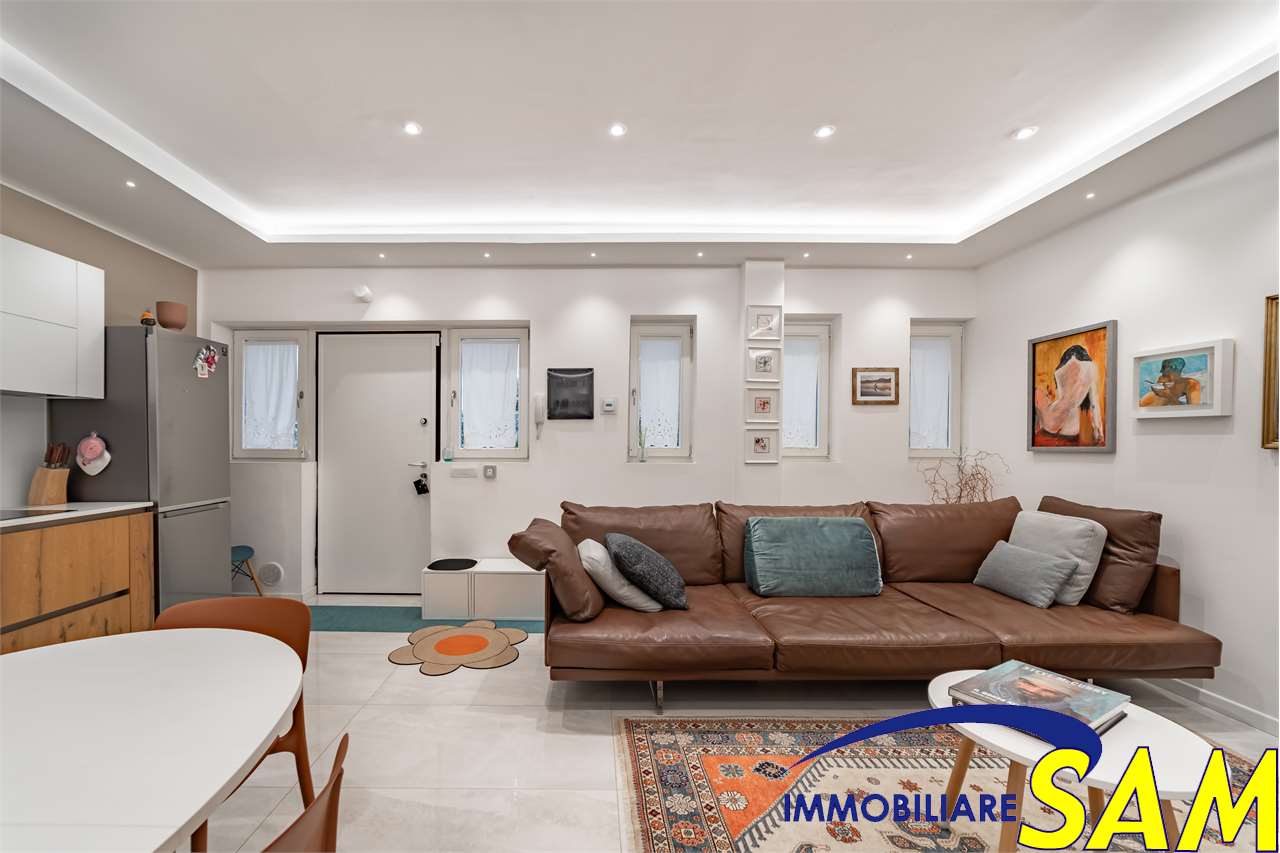 appartamento in vendita a Milano in zona Porta Vittoria