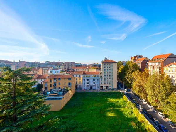 appartamento in vendita a Milano in zona Isola