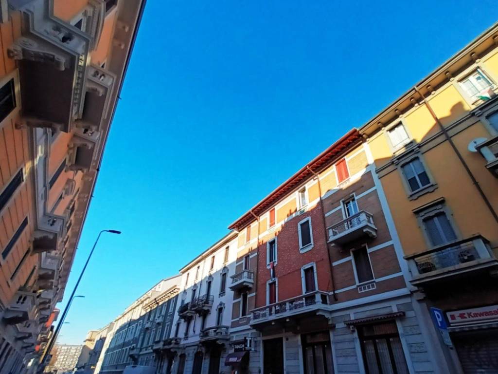 appartamento in vendita a Milano in zona Chiesa Rossa