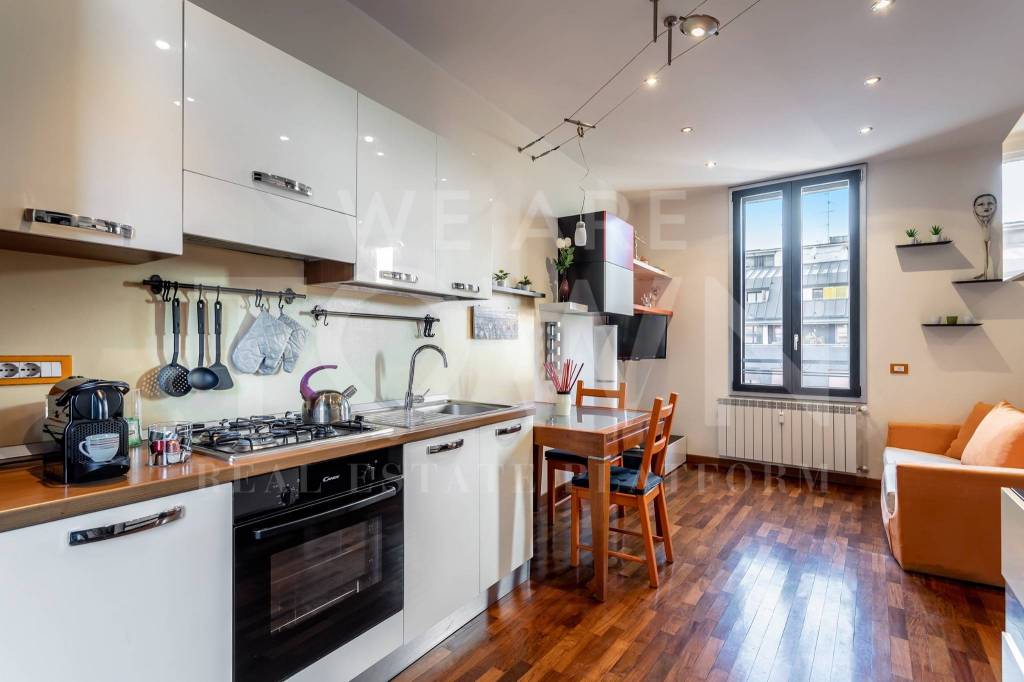 appartamento in vendita a Milano in zona Isola