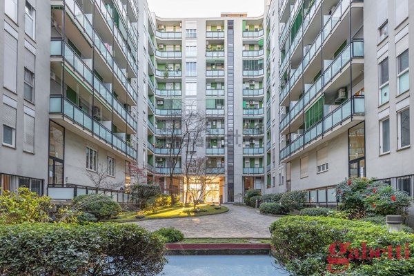 appartamento in vendita a Milano in zona Piazzale Lodi