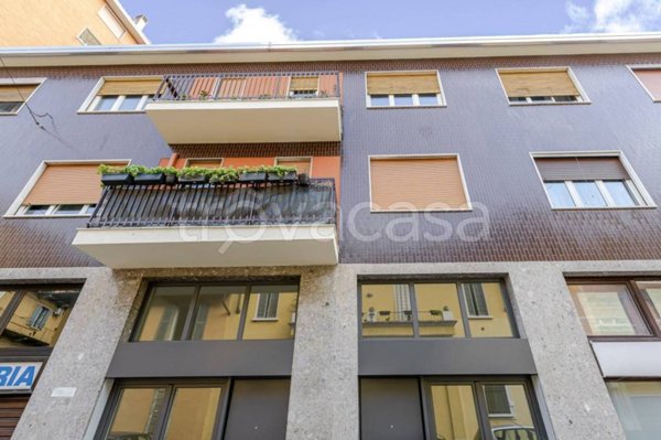 appartamento in vendita a Milano in zona Vigentino