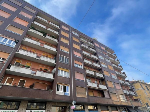 appartamento in vendita a Milano in zona Vigentino
