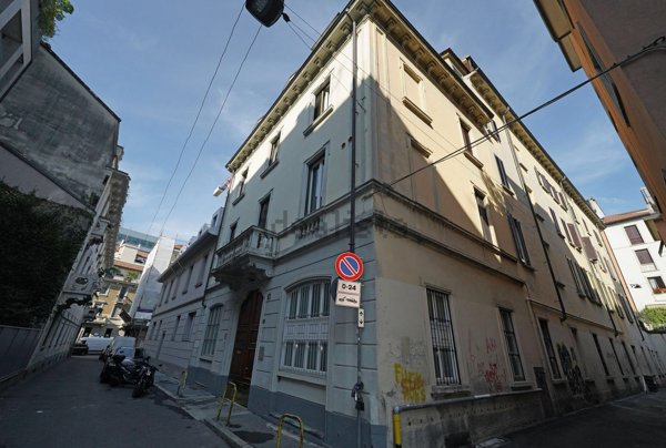 appartamento in vendita a Milano in zona Sempione