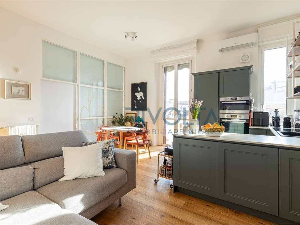appartamento in vendita a Milano in zona Vigentino