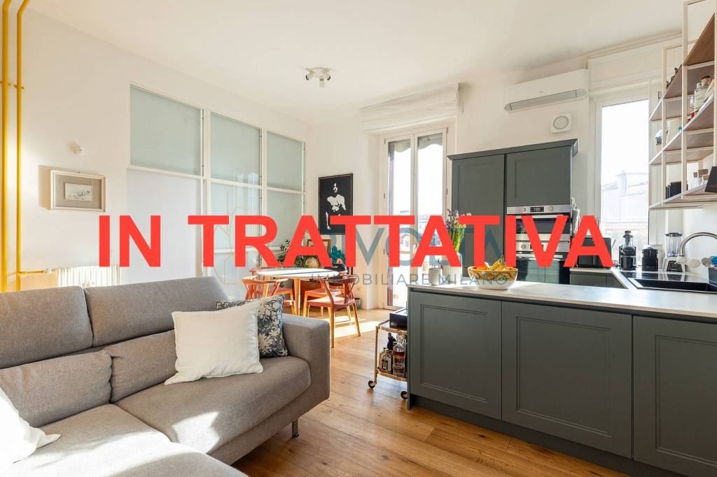 appartamento in vendita a Milano in zona Bocconi