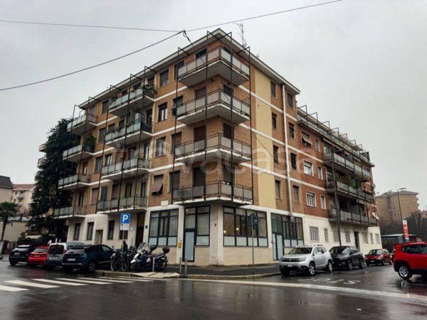 appartamento in vendita a Milano in zona Stadera