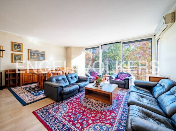 appartamento in vendita a Milano in zona XXII Marzo