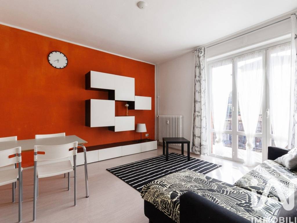appartamento in vendita a Milano in zona Cagnola