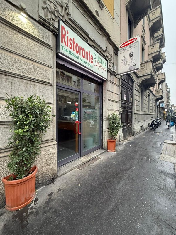 negozio in vendita a Milano