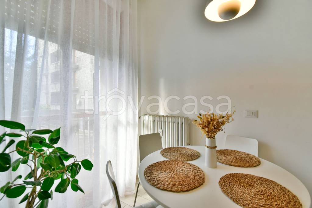 appartamento in vendita a Milano in zona Gallaratese