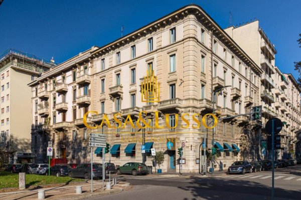 appartamento in vendita a Milano in zona Sempione