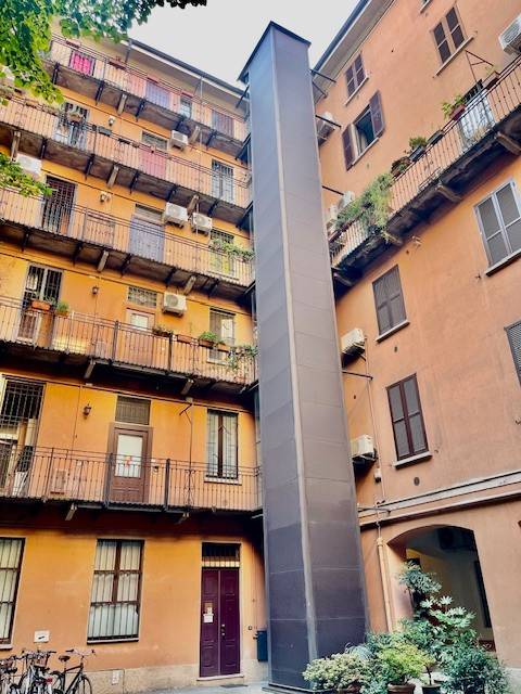 appartamento in vendita a Milano in zona Porta Nuova