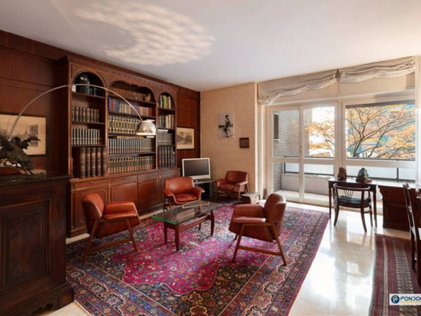 appartamento in vendita a Milano in zona Città Studi