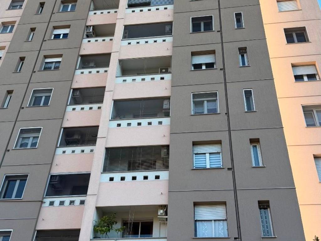 appartamento in vendita a Milano in zona Gallaratese