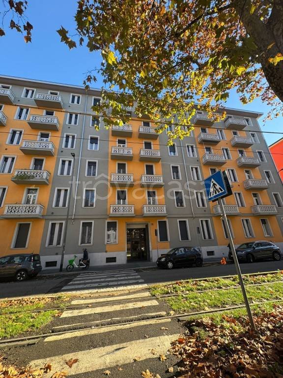 appartamento in vendita a Milano in zona Prato Centenaro