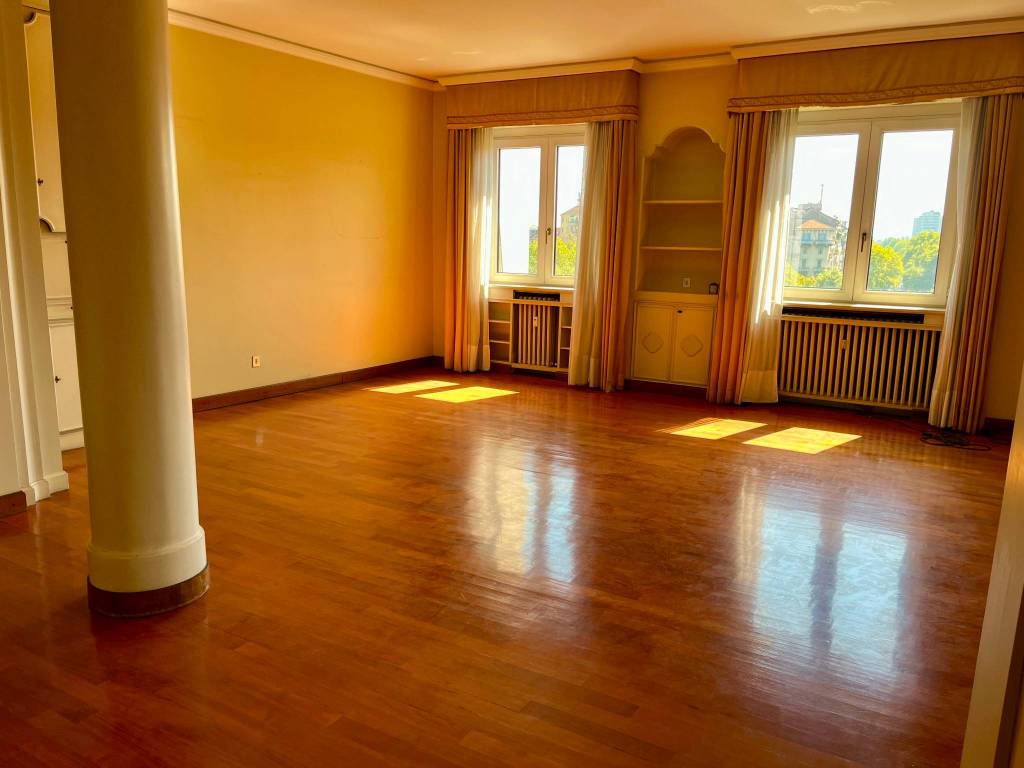 appartamento in vendita a Milano in zona Il Portello