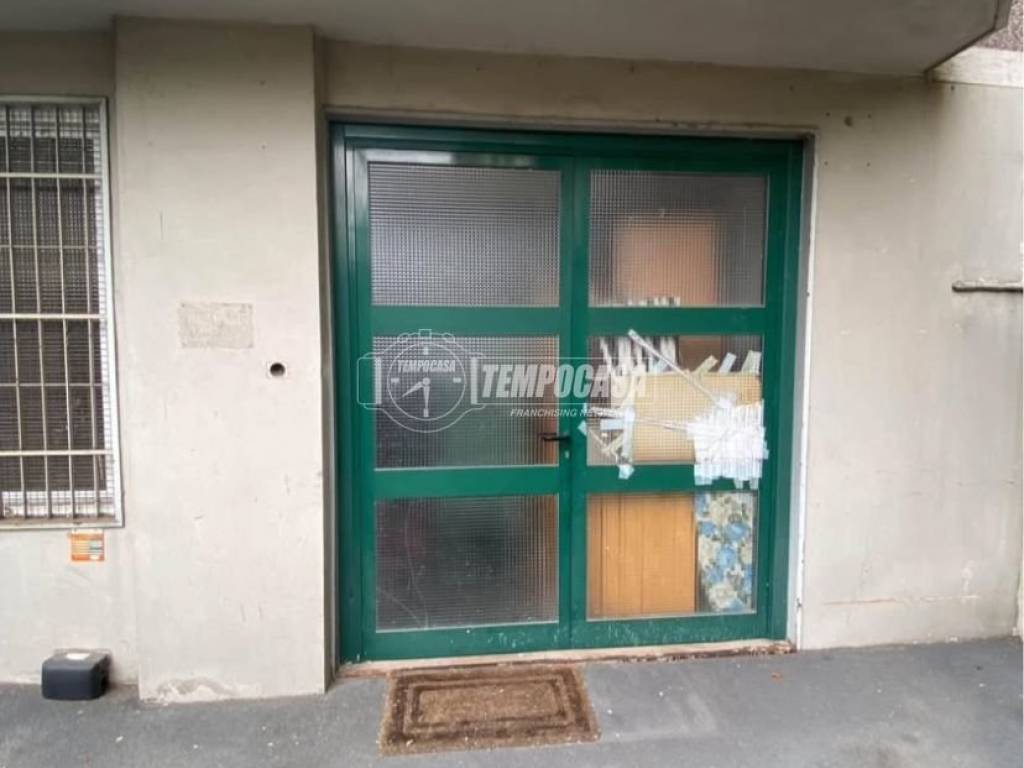 negozio in vendita a Milano in zona Niguarda