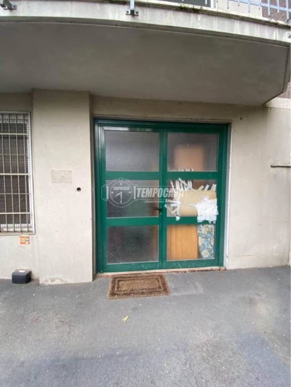 negozio in vendita a Milano in zona Niguarda