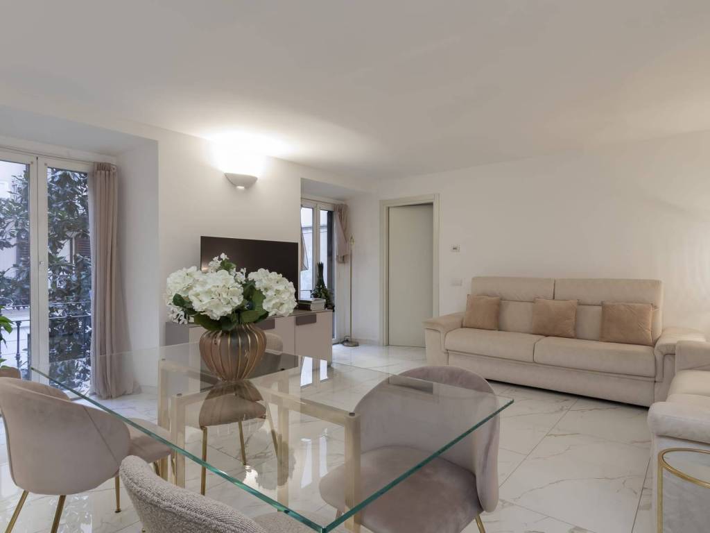 appartamento in vendita a Milano in zona Guastalla