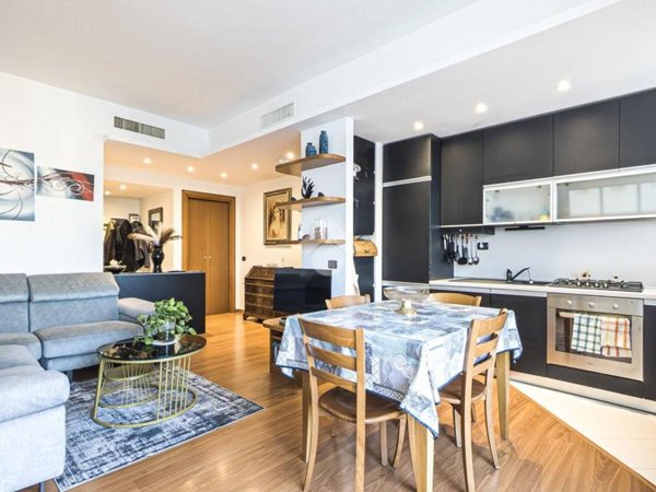 appartamento in vendita a Milano in zona Piazzale Lodi