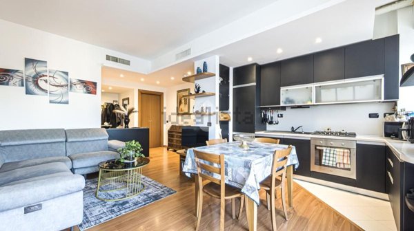 appartamento in vendita a Milano in zona Piazzale Lodi