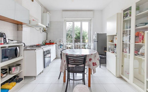 appartamento in vendita a Milano in zona Dergano