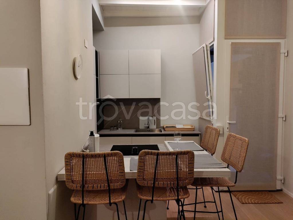 appartamento in vendita a Milano in zona Porta Ticinese