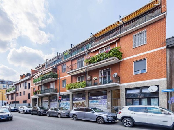 appartamento in vendita a Milano in zona Crescenzago