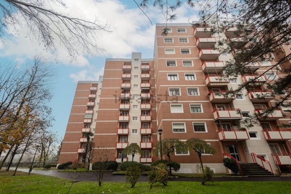 appartamento in vendita a Milano in zona Gratosoglio