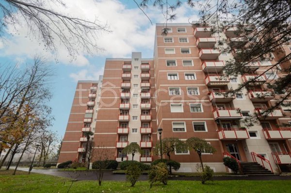 appartamento in vendita a Milano in zona Gratosoglio