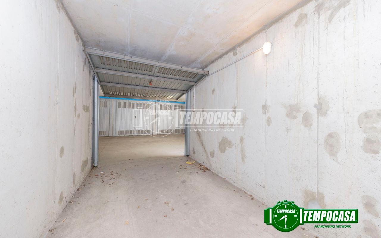 pentavano in vendita a Milano in zona Gallaratese