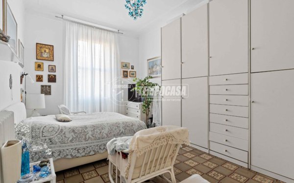 appartamento in vendita a Milano in zona Moncucco