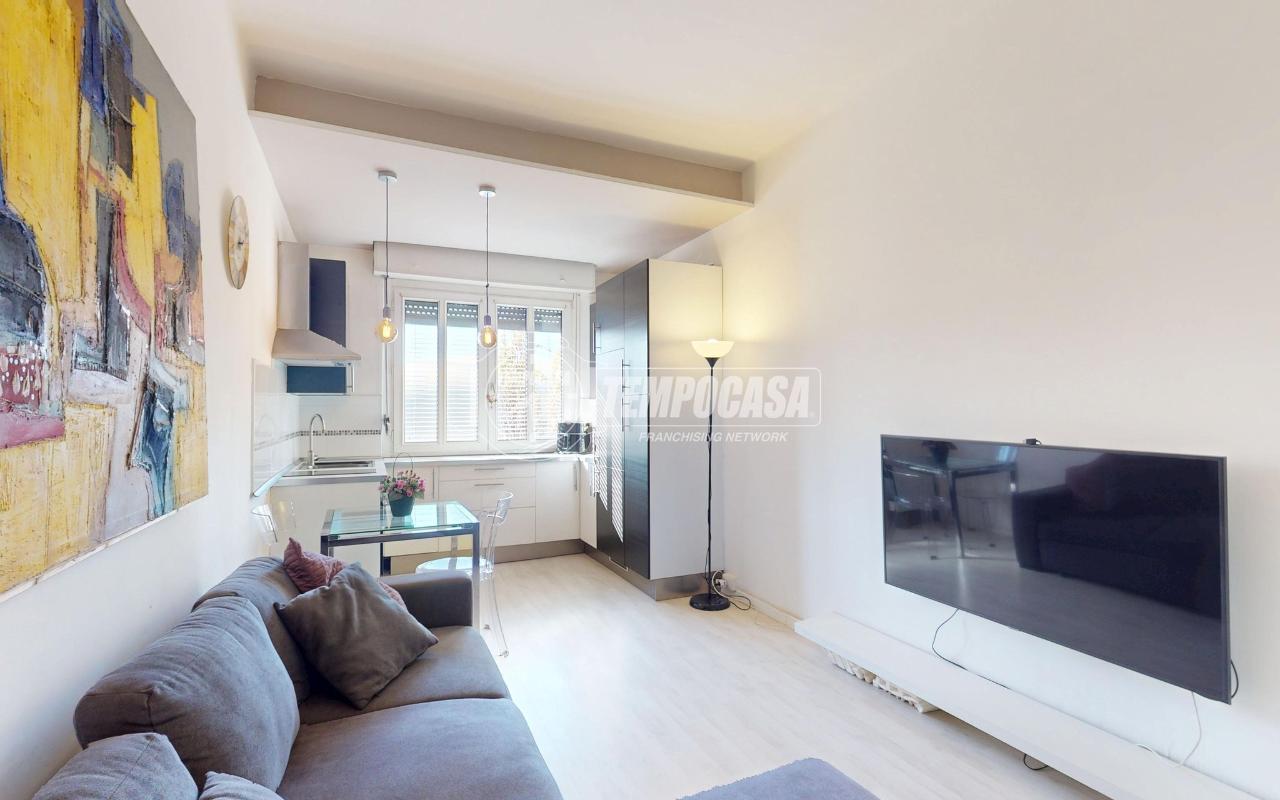 appartamento in vendita a Milano in zona Ghisolfa