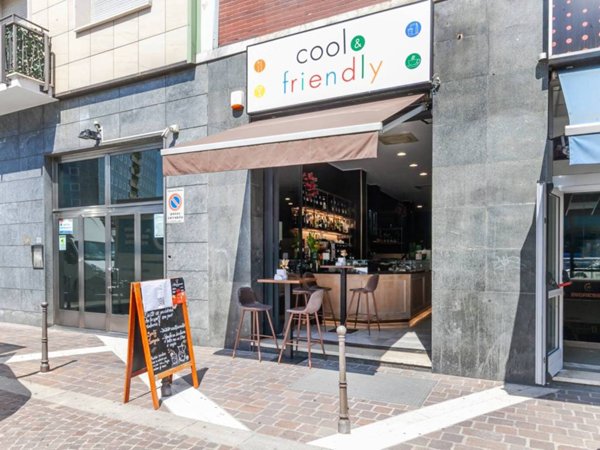 negozio in vendita a Milano in zona Loreto