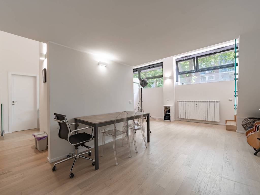 appartamento in vendita a Milano in zona Città Studi