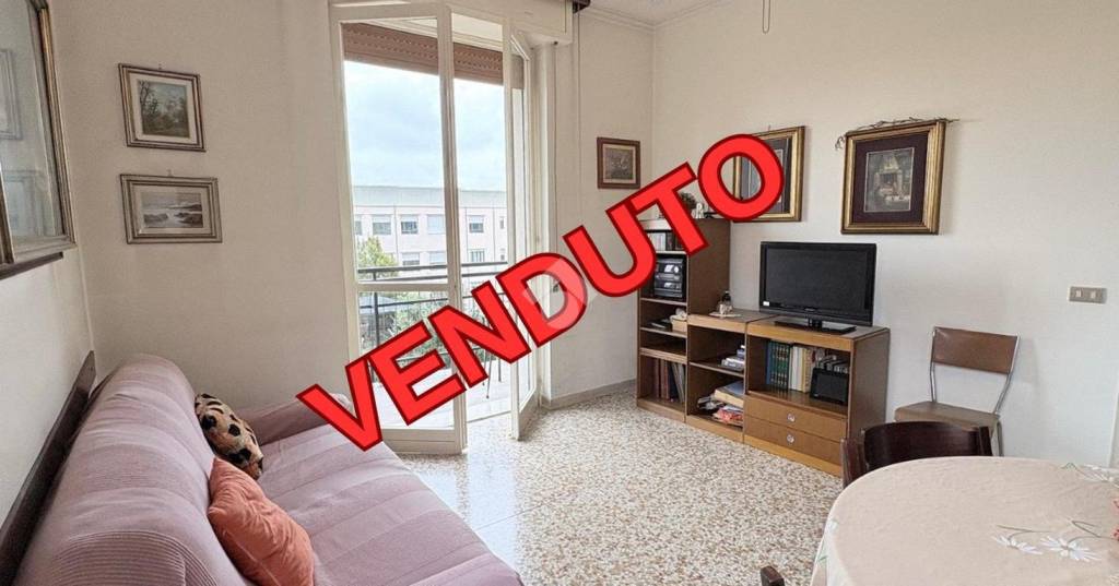 appartamento in vendita a Milano in zona Lambrate