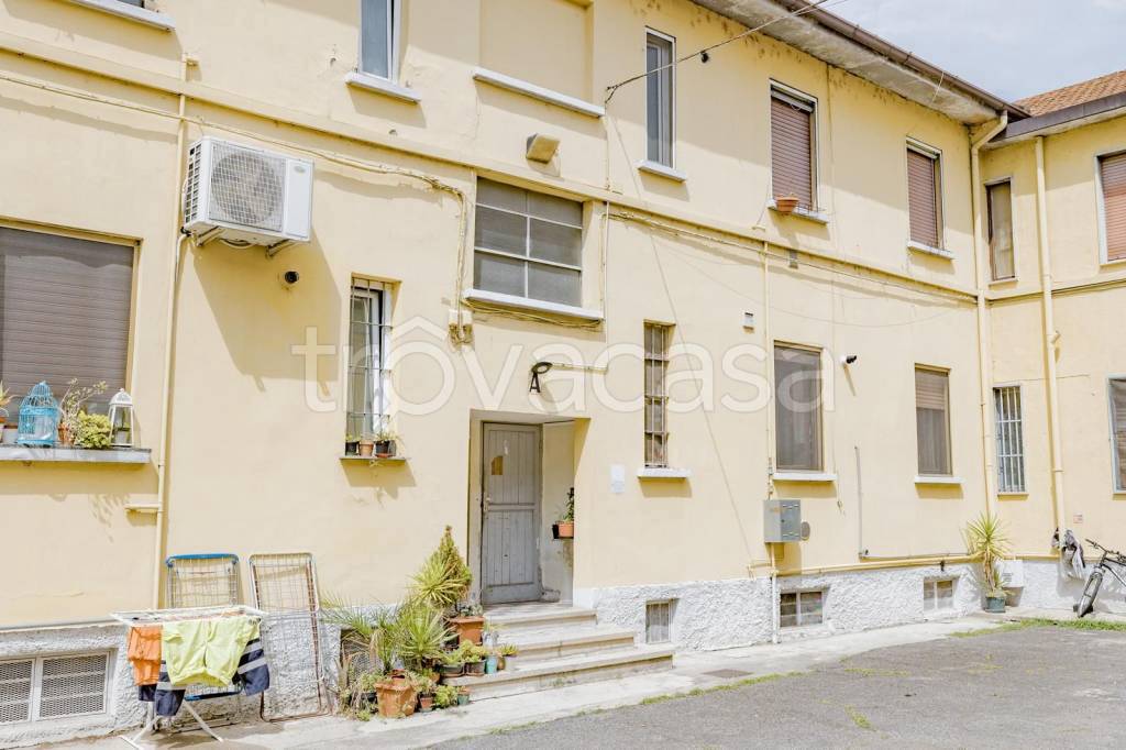 appartamento in vendita a Milano in zona Ponte Lambro