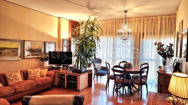 appartamento in vendita a Milano in zona Città Studi