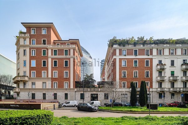 appartamento in vendita a Milano in zona Porta Garibaldi