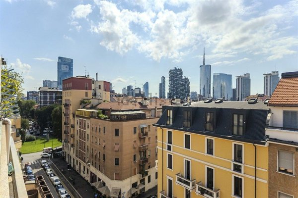 appartamento in vendita a Milano in zona Isola